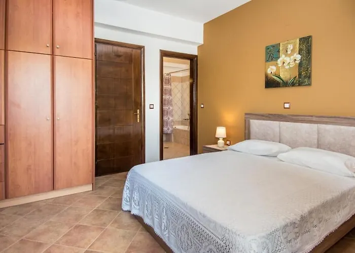 Irida Villa *