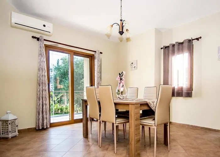 Irida Villa Afrato